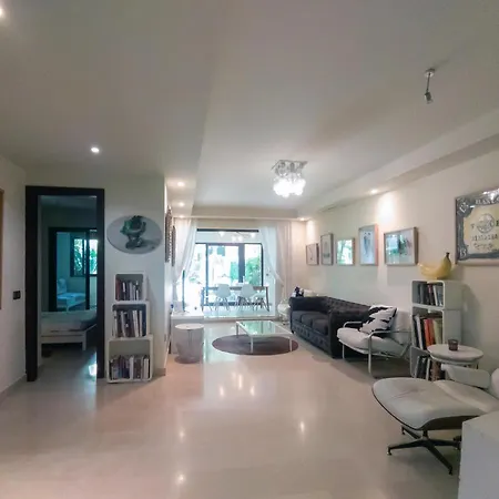 Designer Ground-floor La Medina De Banus, Apartment