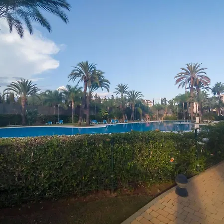 Designer Ground-floor La Medina De Banus,